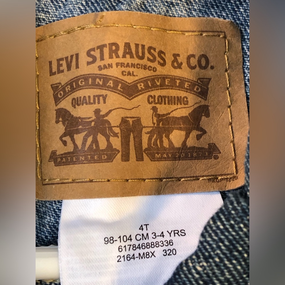 LEVI’S jean jacket sz 4T Mint condition! - Picture 4 of 5